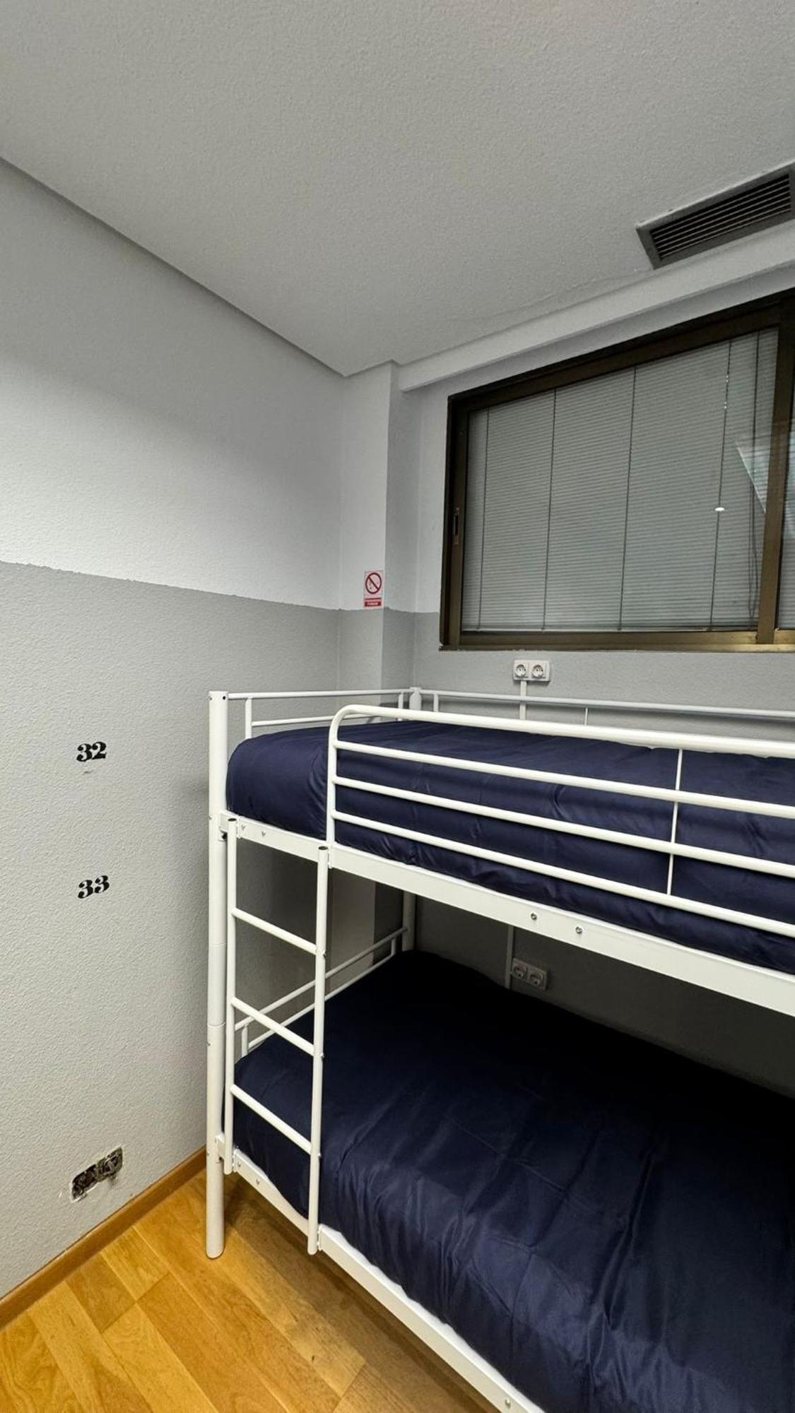 Hostel Puerta Del Angel Madryt Zewnętrze zdjęcie