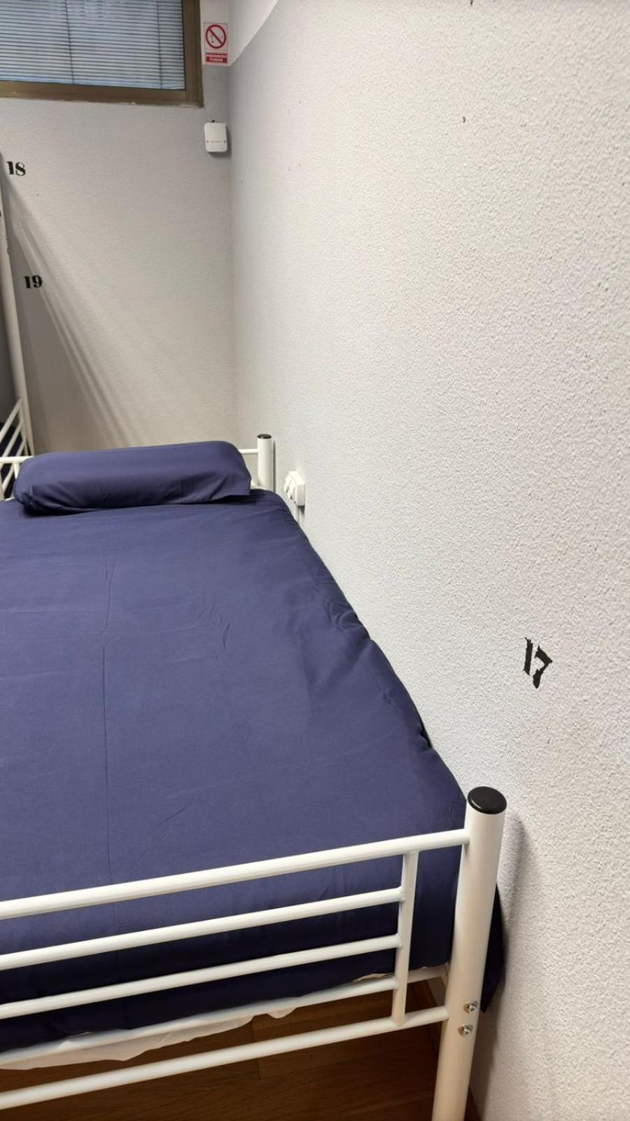 Hostel Puerta Del Angel Madryt Zewnętrze zdjęcie