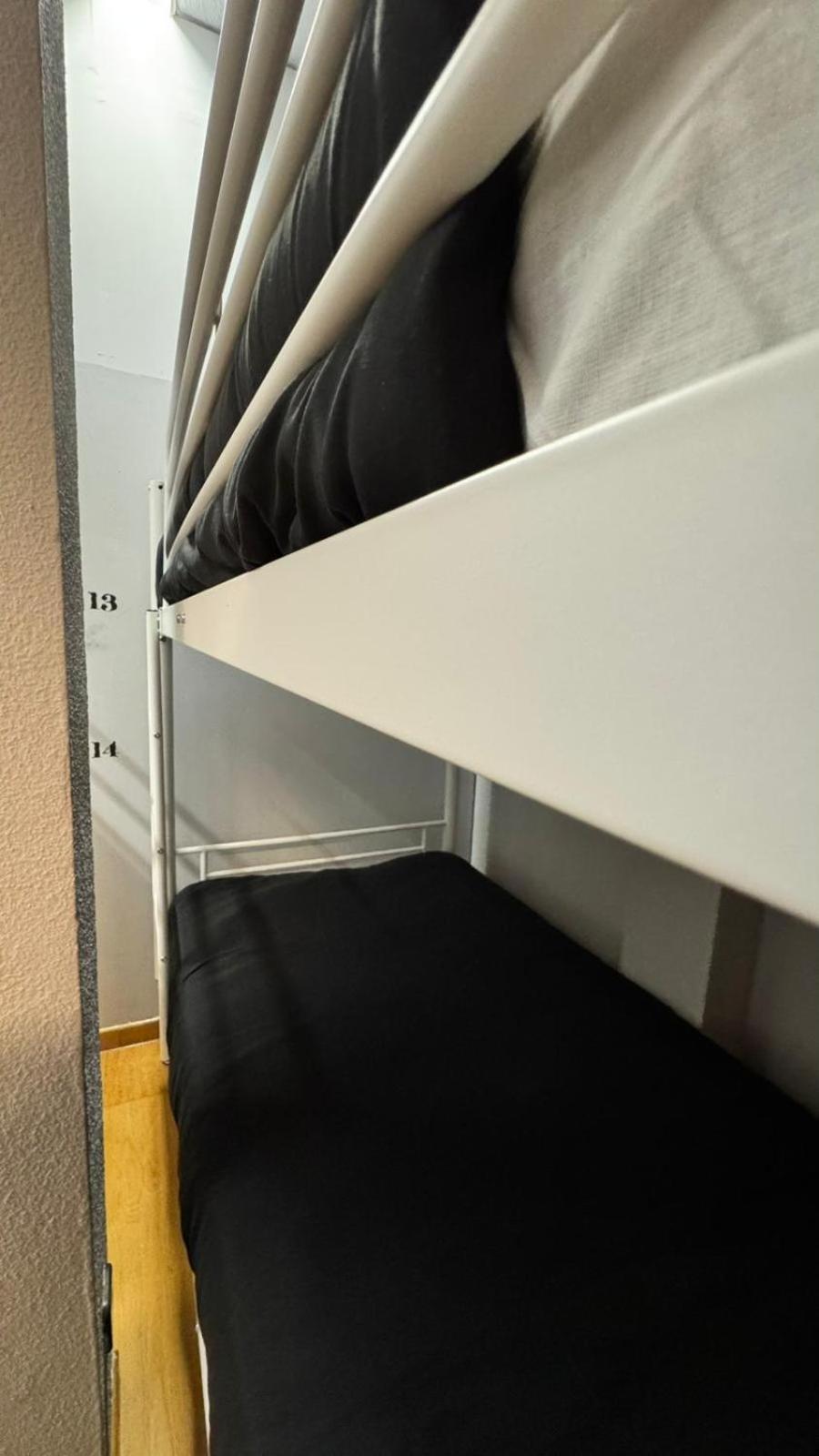 Hostel Puerta Del Angel Madryt Zewnętrze zdjęcie
