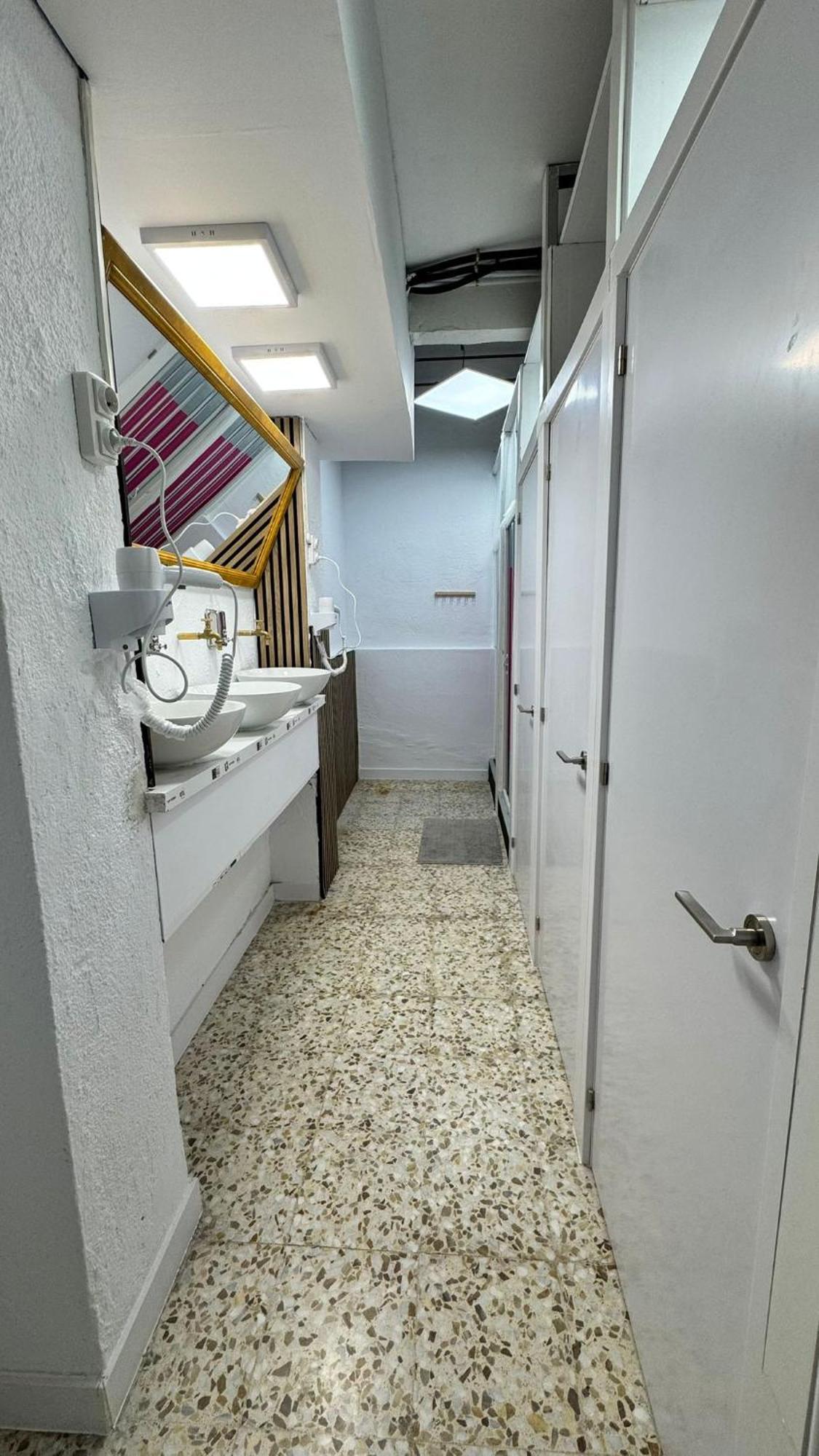 Hostel Puerta Del Angel Madryt Zewnętrze zdjęcie
