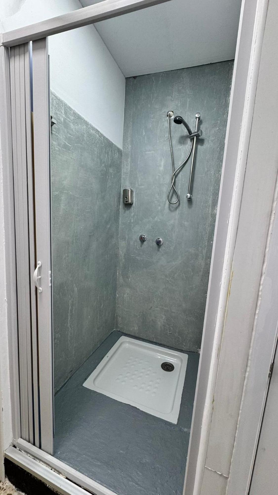 Hostel Puerta Del Angel Madryt Zewnętrze zdjęcie